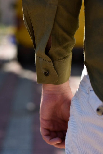 OLIVE SHIRT - COLD WAR ERA - ROMANIAN ARMY SURPLUS - USED