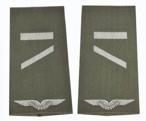 GENUINE GERMAN AIR FORCE O.D./SILVER SHOULDER LOOPS ´GEFREITER UA´