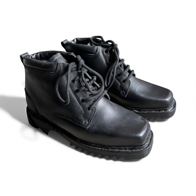 LEATHER MILITARY BOOTS - MOUNTAIN HUNTERS - MILITARY SURPLUS ROMANIAN ARMY - BLACK - IN GOOD CONDITIONS