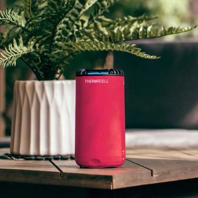 PORTABLE ANTI-MOSQUITO DEVICE - MRPSB HALO MINI PATIO SHIELD - MAGENTA -THERMACELL