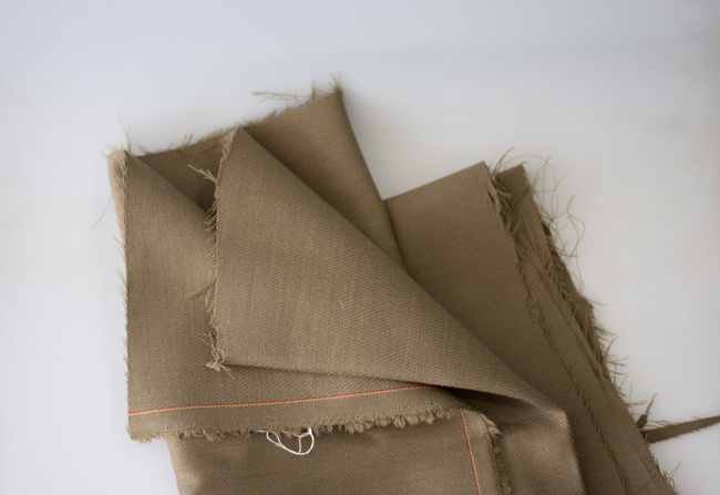 MATERIAL STOFA LA METRU (LATIME 1.52 M) - KHAKI - SURPLUS MILITAR ARMATA ROMANA