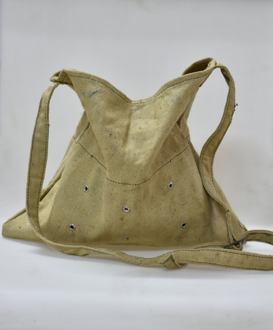 TEXTILE SHOULDER BAG - MILITARY SURPLUS ROMANIAN ARMY - LIKE NEW