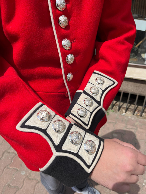 TUNIC WITHOUT EPAULETS - BRITISH ARMY MILITARY SURPLUS - RED - USED