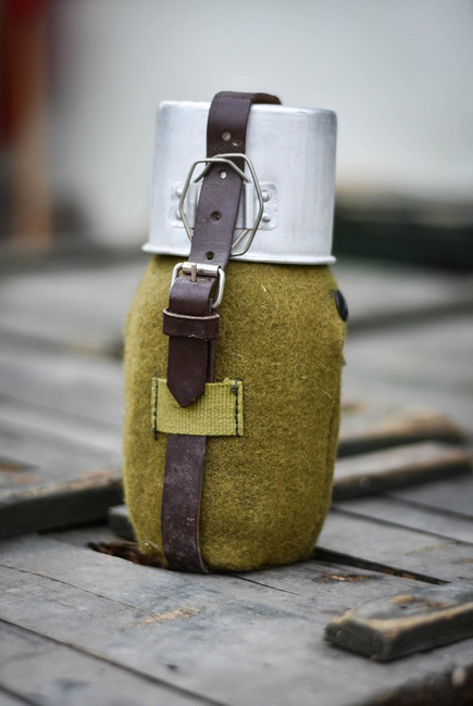 Bidon cu capac, perioada sovietică, Surplus Armata Română, Stare foarte buna, ca nou