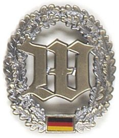 INSIGNA GENUINE GERMAN ARMY METAL BERET BADGE WACHBATAILLON