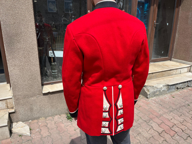 TUNIC WITHOUT EPAULETS - BRITISH ARMY MILITARY SURPLUS - RED - USED