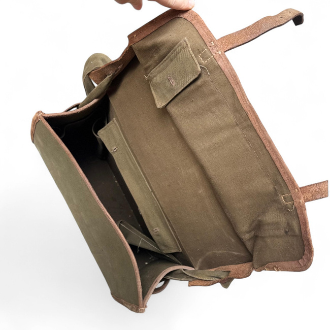 Geanta Garzile Patriotice Sanitare - Crucea Rosie - Perioada Comunista R.S.R. - Surplus Militar Armata Romana - Verde OD - In Stare Buna