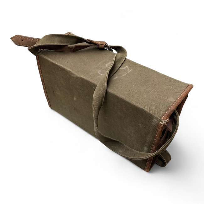 Geanta Garzile Patriotice Sanitare - Crucea Rosie - Perioada Comunista R.S.R. - Surplus Militar Armata Romana - Verde OD - In Stare Buna