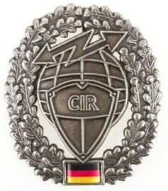 INSIGNA GENUINE GERMAN ARMY METAL BERET BADGE CIR