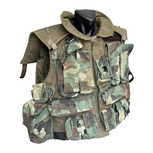 Vesta Antiglont Tip M - Surplus Militar Armata Romana - Camuflaj Woodland/Verde Olive - In Stare Buna