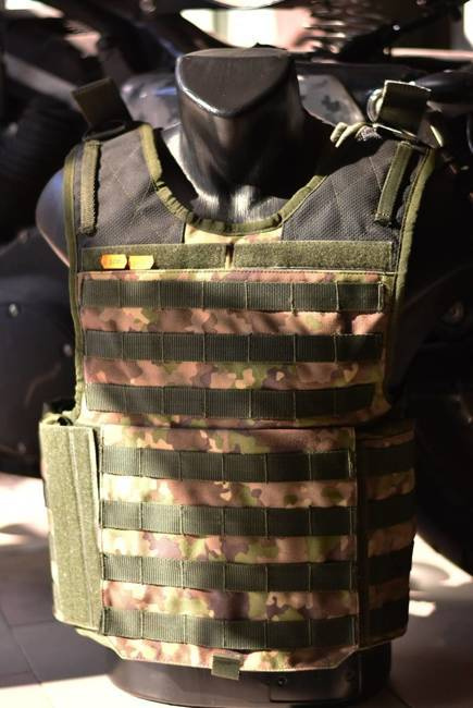 MOLLE TACTICAL VEST, PROTECTION LEVEL III+ - COMBAT CAMOUFLAGE - MILITARY SURPLUS ROMANIAN ARMY - LIKE NEW