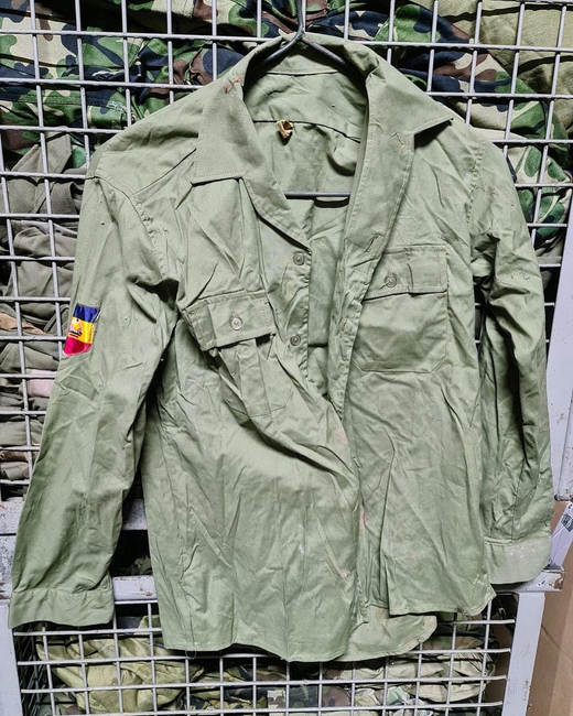 CAMASA MILITARA CU 2 BUZUNARE - GARZI PATRIOTICE - SURPLUS MILITAR ARMATA ROMANA - VERDE OD