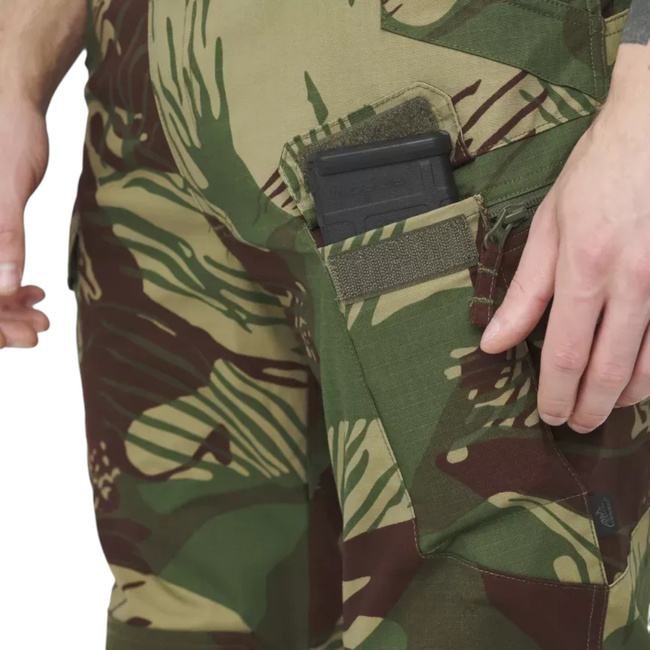 PANTALONI TACTICI UTP - POLYCOTTON STRETCH RIPSTOP - RHODESIAN CAMO - HELIKON-TEX