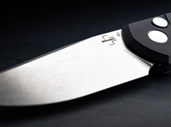 AUTOMATIC KNIFE KARAKURT BLACK - BOKER PLUS