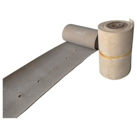 BANDA CAUCIUC CU PERFORATII LA TERMINATIE - APROX. 130 x 7 CM - SURPLUS MILITAR ARMATA ROMANA - IN STARE BUNA