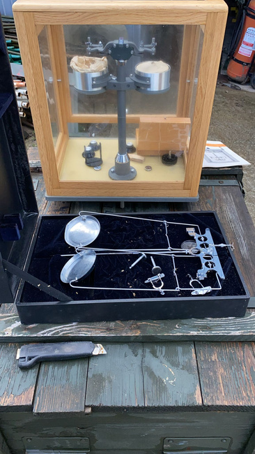 Vintage MEOPTA A-2 ANALYTICAL BALANCE - 50x39x29 cm - 1950's - like new