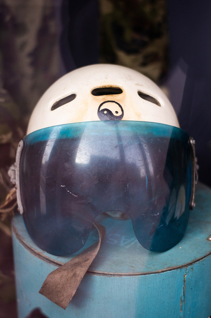 ORIGINAL AIR FORCE FLYING HELMET WITHOUT OXYGEN MASK - ROMANIAN MILITARY SURPLUS - USED