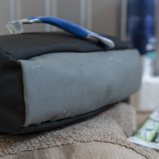 TOILETRY BAG - RAW TRAVEL KIT - Pentagon - COYOTE