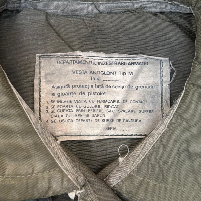 Vesta Antiglont Tip M - Surplus Militar Armata Romana - Camuflaj Woodland/Verde Olive - In Stare Buna