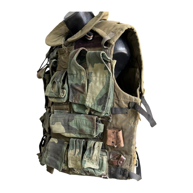 Vesta Antiglont Tip M - Surplus Militar Armata Romana - Camuflaj Woodland/Verde Olive - In Stare Buna