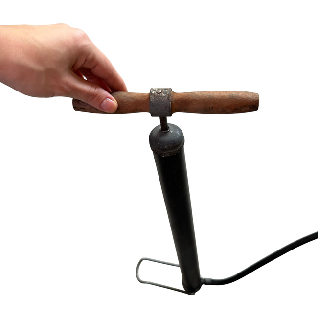 Pompa de aer manuala - Vintage - Surplus Militar Armata Romana - In stare buna