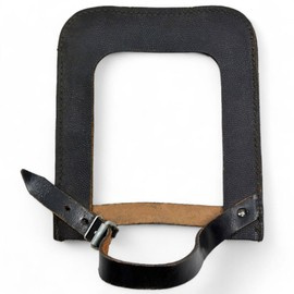 HUSA DE PROTECTIE DIN PIELE PENTRU LOPATA PLIABILA - SURPLUS MILITAR ARMATA GERMANIEI DE EST NVA - NEAGRA - UZATA (MODEL VECHI)