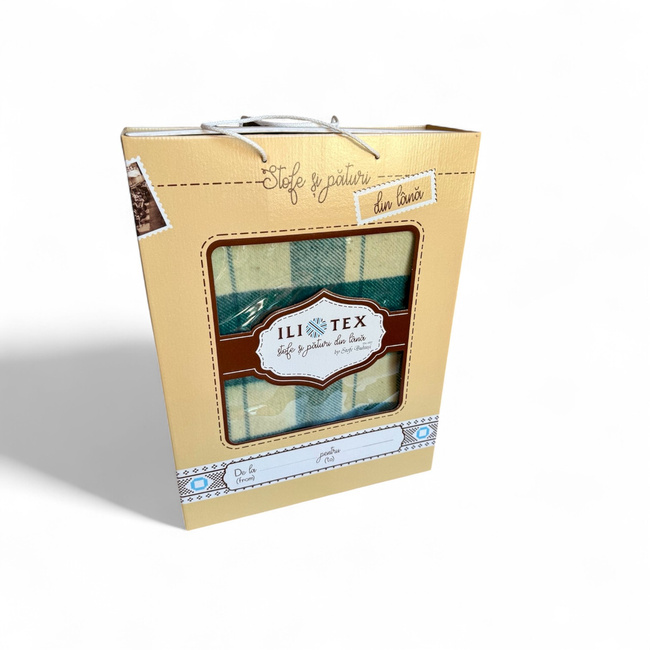 Patura din Lana Merinos cu Cutie Premium - Model Aura - Clasic - 150x200 cm - Carouri Verde Smarald/Crem