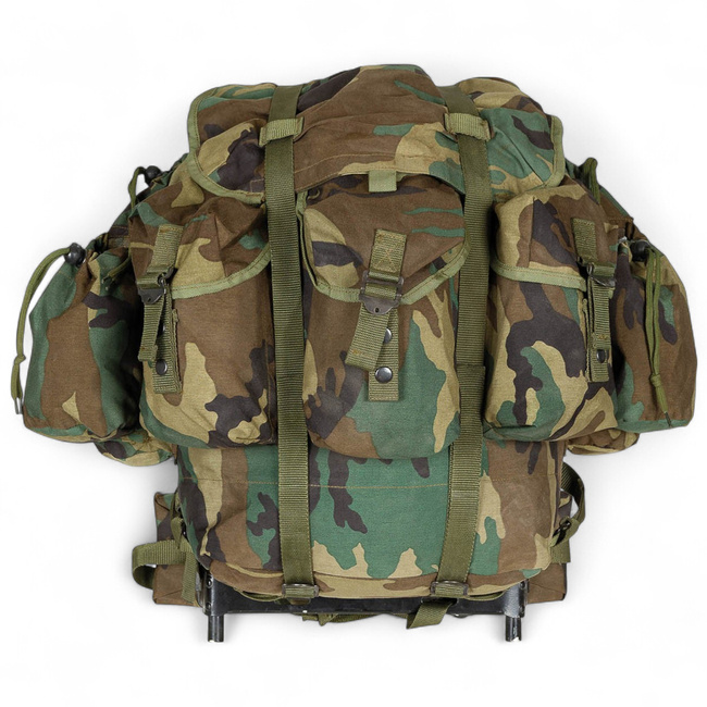 Rucsac cu cadru metalic extern - Surplus Militar Armata Turciei - Camuflaj M81 Woodland - Uzat