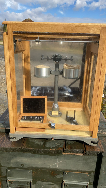 Vintage MEOPTA A-2 ANALYTICAL BALANCE - 50x39x29 cm - 1950's - like new