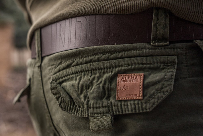 Curea maro Embossed Alpha Industries