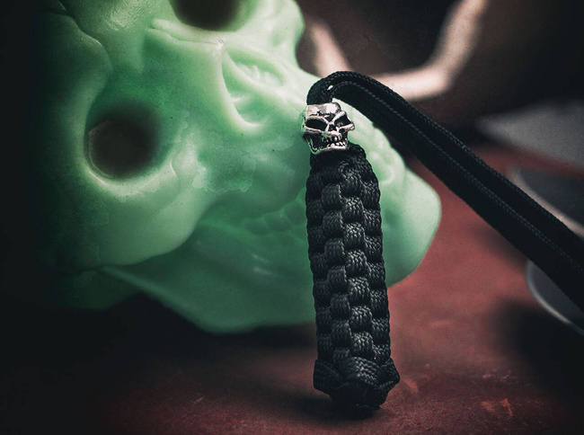 LANYARD "BLACK SKULL" - BOKER PLUS