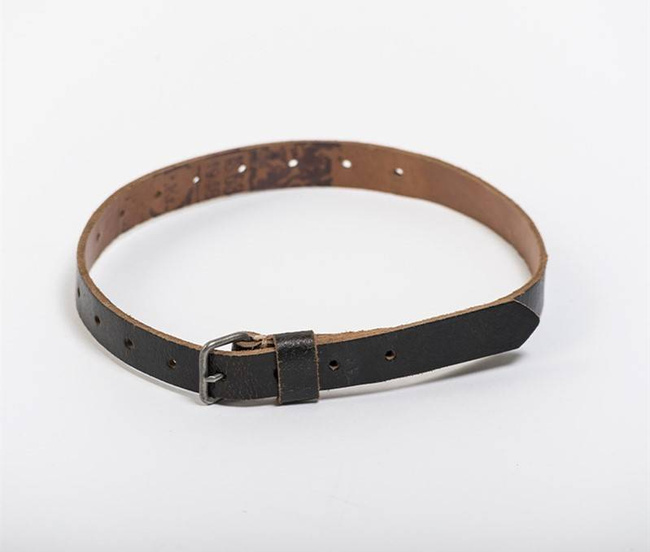 CUREA DIN PIELE - SURPLUS MILITAR GERMAN AUTENTIC DIN AL DOILEA RĂZBOI MONDIAL - UZAT