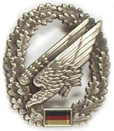 INSIGNA GENUINE GERMAN ARMY METAL BERET BADGE ´FALLSCHIRMJÄGER´