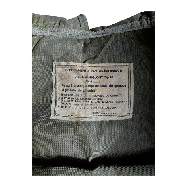 VESTA ANTIGLONT TIP M - SURPLUS MILITAR ARMATA ROMANA - DECOR - UZATA
