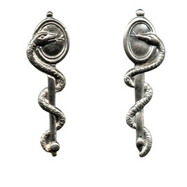 SET 2 SEMNE DE ARMA PENTRU EPOLETI, GRADE MILITARE - MEDIC/SANITAR - SURPLUS MILITAR ARMATA ROMANA - ARGINTIU - IN STARE BUNA