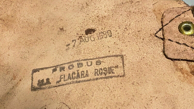 Geanta din piele pentru 4 incarcatoare AK-47 - Surplus Armata Romana - In stare buna 