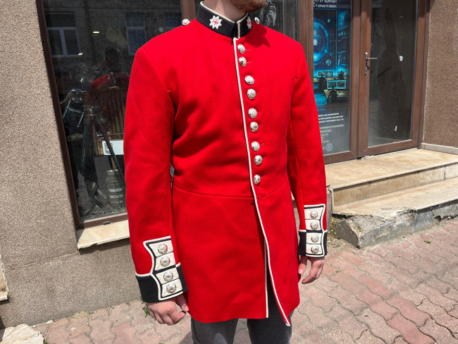 TUNIC WITHOUT EPAULETS - BRITISH ARMY MILITARY SURPLUS - RED - USED