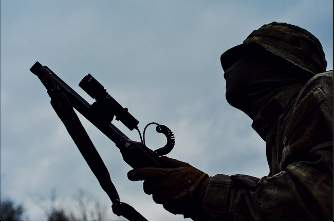 Lanterna tactica Armytek Dobermann XP-L HI White