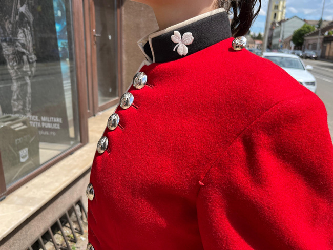 TUNIC WITHOUT EPAULETS - BRITISH ARMY MILITARY SURPLUS - RED - USED