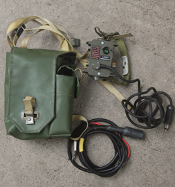 Incarcator Suedez pentru baterii - Surplus Militar