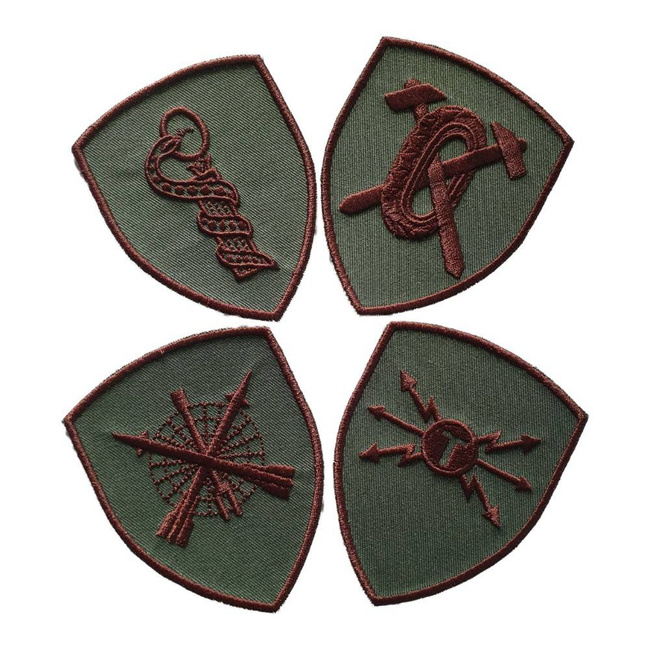 EMBLEMA SEMN DE ARMA MANECA SCUT - CBRN - BRODATA PE SUPORT KAKI CU FIR MARO