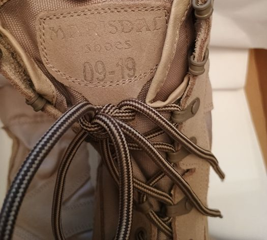 ROMANIAN MILITARY BOOTS - DESERT- LIKE NEW