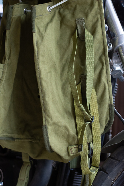 Military Olive Rare Romanian Retro Rucksack- Vintage - good condition