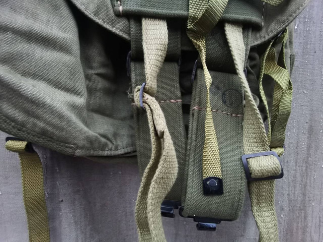 Military Olive Rare Romanian Retro Rucksack- Vintage - good condition