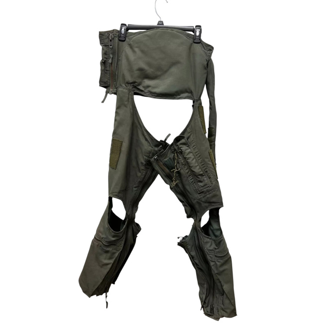 COSTUM ANTI-G CSU-13B/P - MODEL DECUPAT - SURPLUS MILITAR FORTELE AERIENE AMERICANE SUA - VERDE OD - IN STARE BUNA/DECO