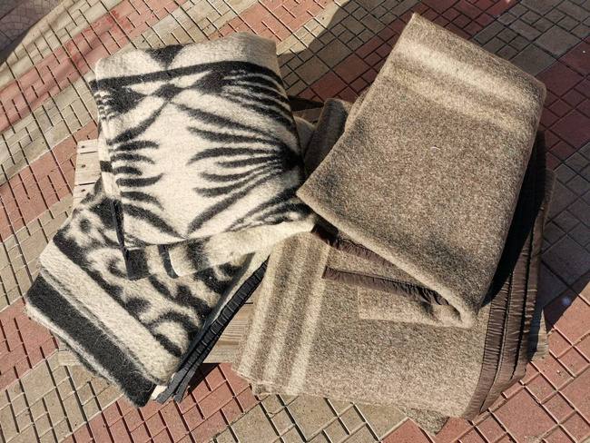 PATURA DE LANA VINTAGE - 140x210 CM - SURPLUS MILITAR ARMATA ROMANA - UZATA