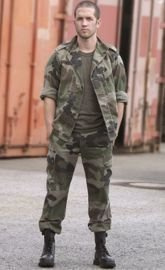 Costum francez, CCE Camo