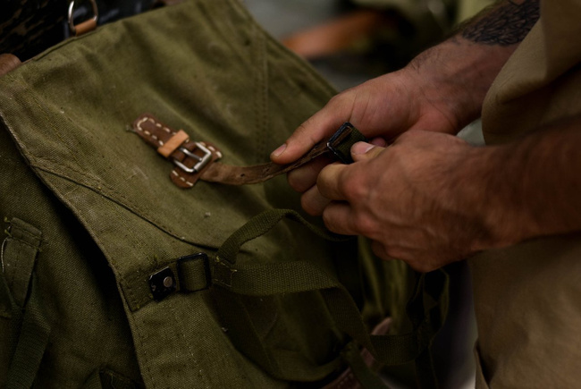 Ranita militara din panza - Armata Romana (Razboiul rece) - produs rar vintage - Verde OD - Ca noua