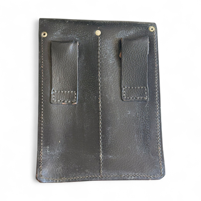 Leather bag for 4 AK-47 magazines - Romanian Army Surplus - In good condition