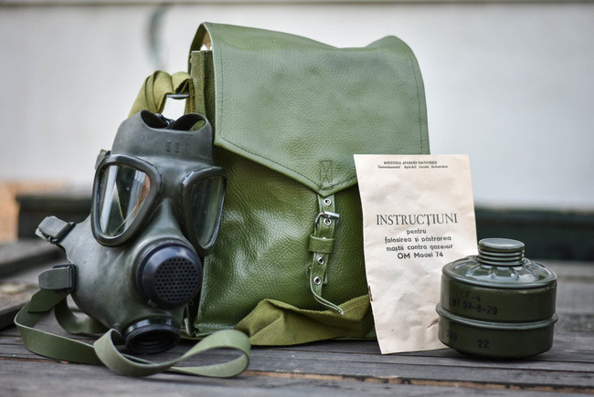 MASCA DE GAZE ARMATA ROMANA - M74 - SURPLUS MILITAR ROMANESC - PENTRU DECOR